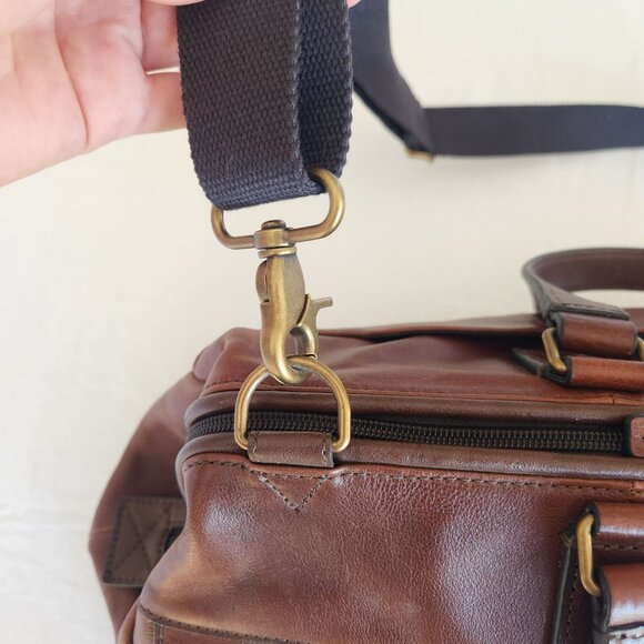 Fossil "Miles" Leather Duffle Bag EUC - Picture 7 of 11